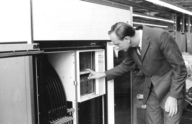 Collins C-8500 computer's disc drive with very large vertically mounted discs
