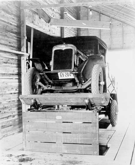 Unloading grain from truck into elevator