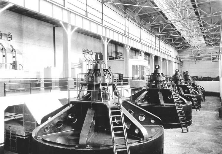 Power house, interior, Chute-à-Caron, Lac-Saint-Jean