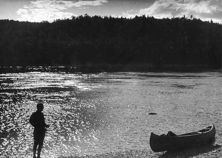 V.B. Gray's ouananiche fishing trip, Grande-Décharge