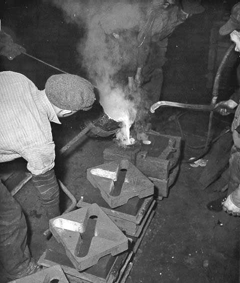 Prince Rupert shipyards : pouring molten brass in foundry