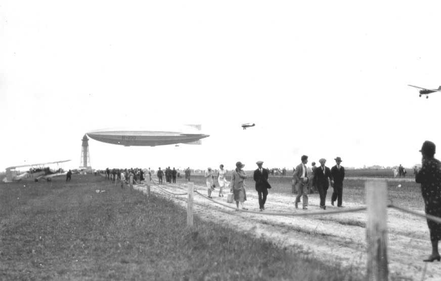 Going home after seeing the R.100 airship