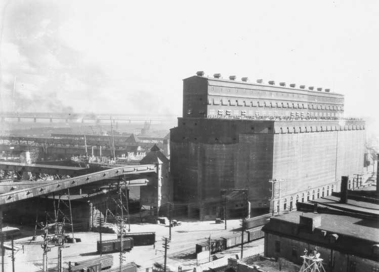 View of elevator in Port of Montreal