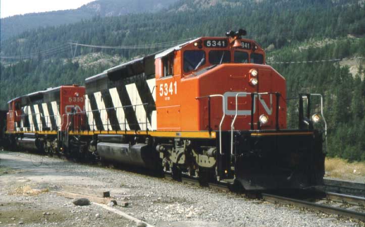 Locomotive 5341 in service