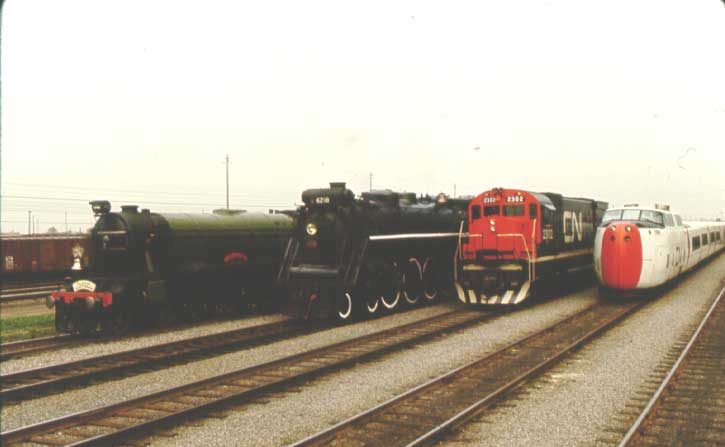 Four locomotives on display, on the left the Flying Scotsman from England