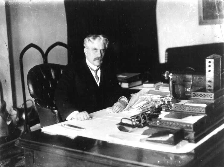 Portrait of Sir Robert Borden at his desk