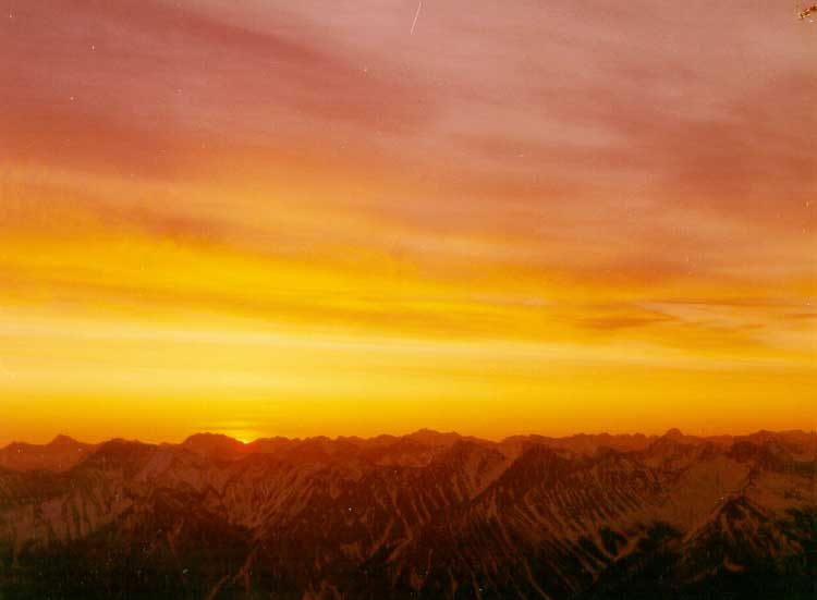 Sunrise from Pyramid Mountain