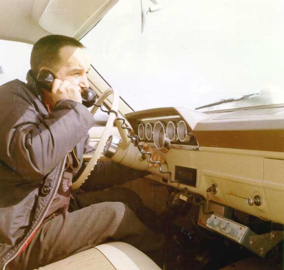Model using car telephone