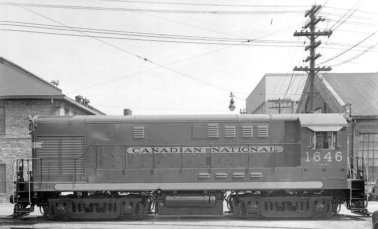CN diesel-electric locomotive 1646, model H12-44, left side