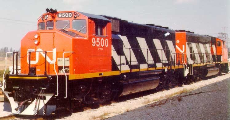 CN diesel-electric locomotive 9500, model GP-40-2, three-quarter view