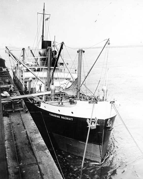 Cargo ship CGMM Canadian Recruit