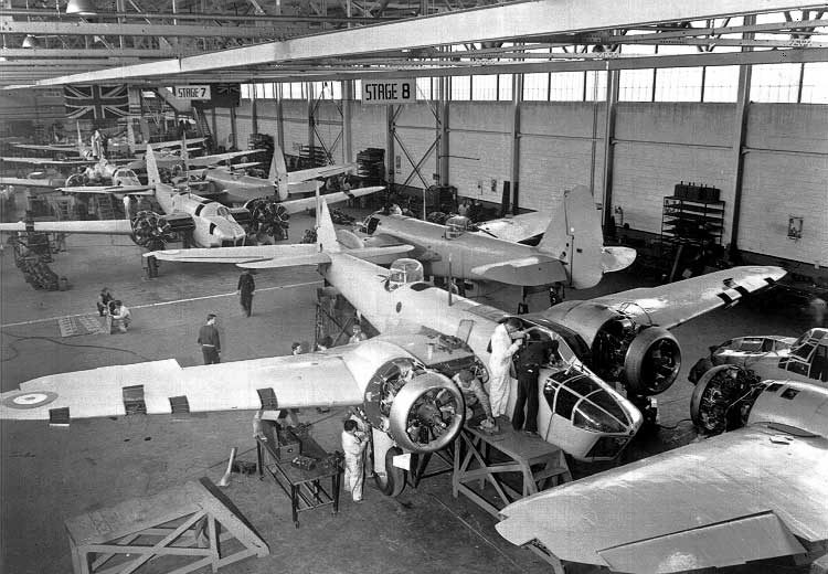 Building a Bristol Bolingbroke IV for the RCAF at a Fairchild Aircraft factory