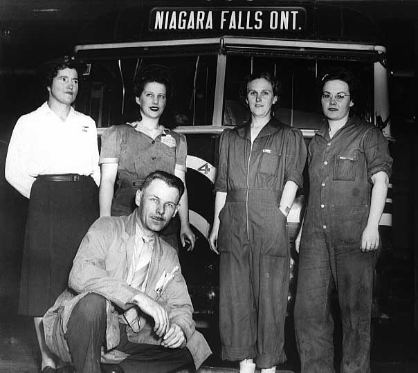 Streetcar employees for the Niagara, St. Catharines & Toronto Railway
