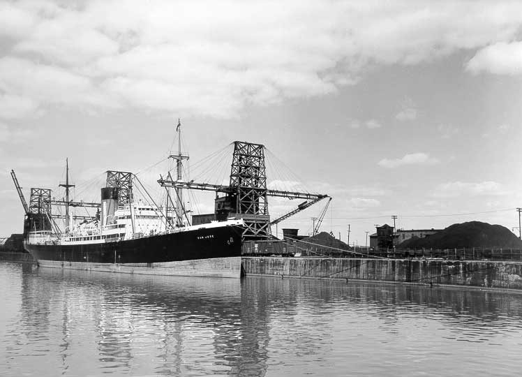Cargo ship SS San Jose at Montréal Harbour