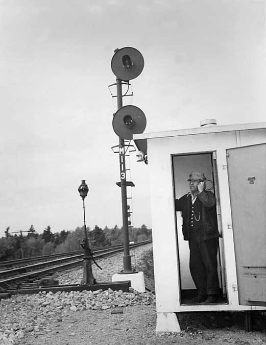 Switch telephone station Centralized Traffic Control, Moncton to Halifax