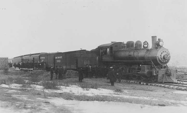 First Grand Trunk Pacific Railway Company train to reach Calgary pulled by steam locomotive no. 610