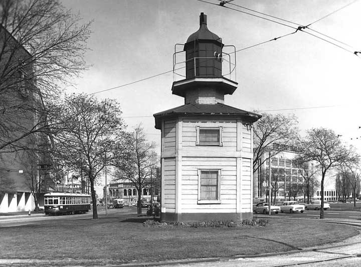 The Queen's Wharf Lighthouse