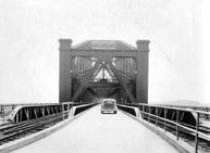 The Québec Bridge - automobile traffic