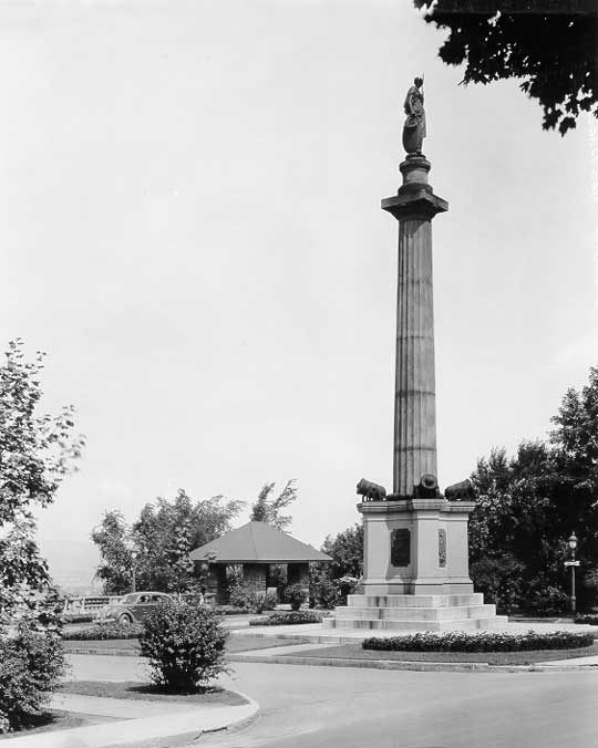 Le Monument des Braves war memorial