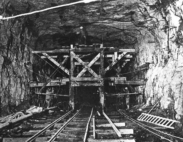 Mount Royal Tunnel construction-wooden scaffolding