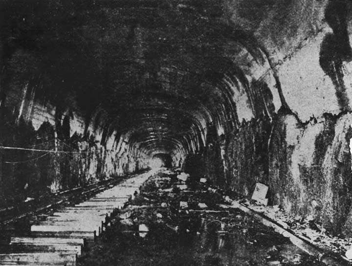 Mount Royal Tunnel construction - concrete lining in place