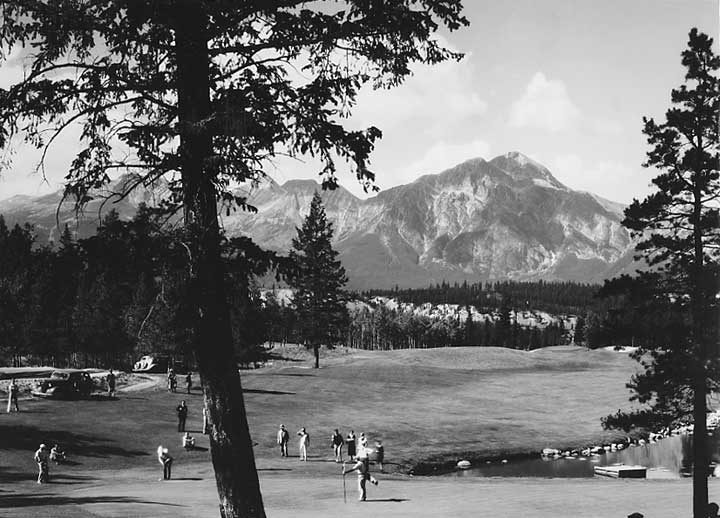 Jasper Park Lodge Golf Course showing Pyramid Mountain in the background