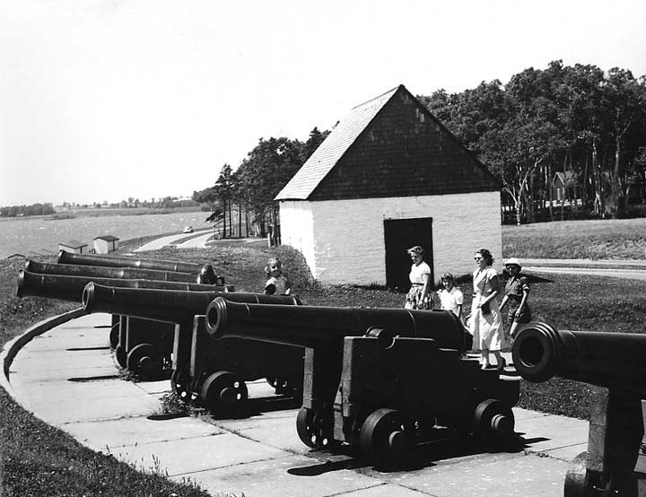 Cannon guarding Victoria Park at the site of Fort Edward