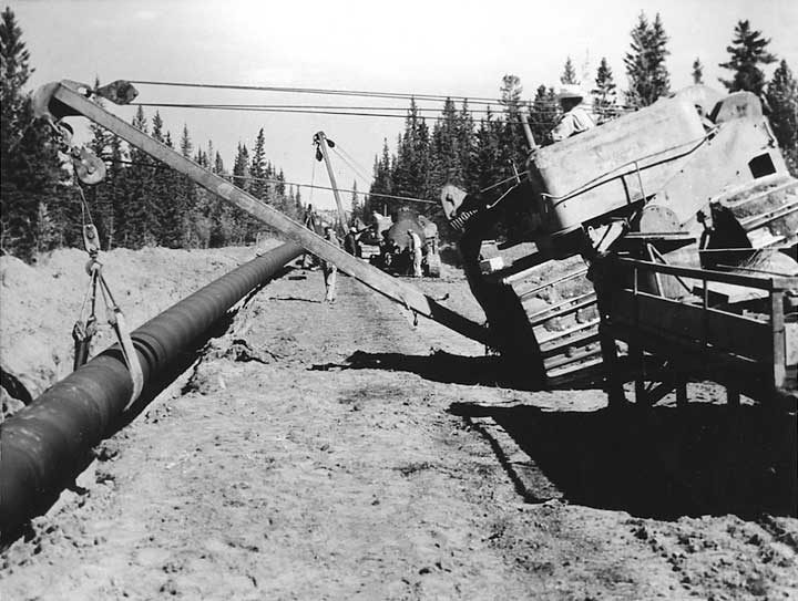 Placing the completed pipeline in the trench