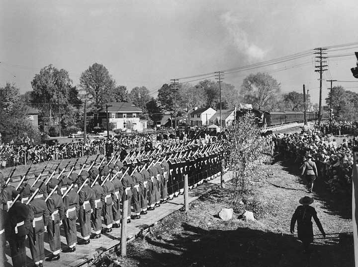 The Royal Tour train carrying Princess Elizabeth and the Duke of Edinburgh approaches the Niagara Falls railway station during the 1951 coast-to-coast tour of Canada