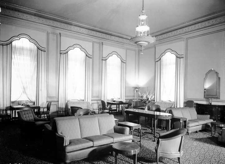 First floor lounge no. 4 in the Hotel Vancouver