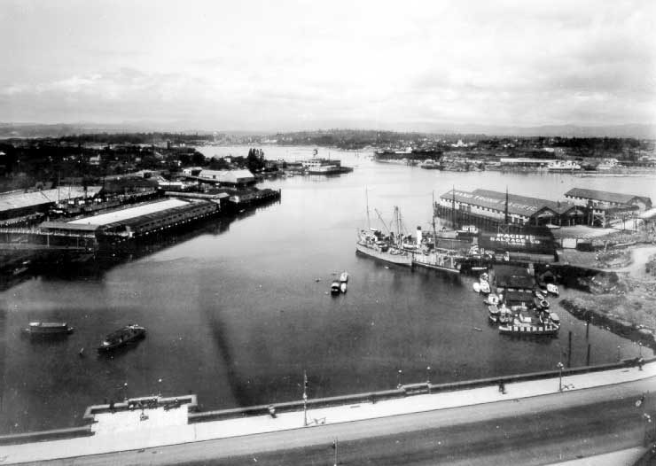 Grand Trunk Pacific terminal building and Victoria harbor
