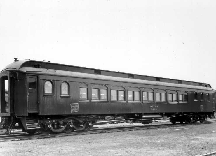 Day coach #3822