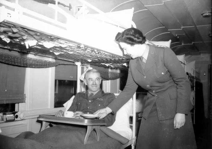 Army officials inspect CN hospital car