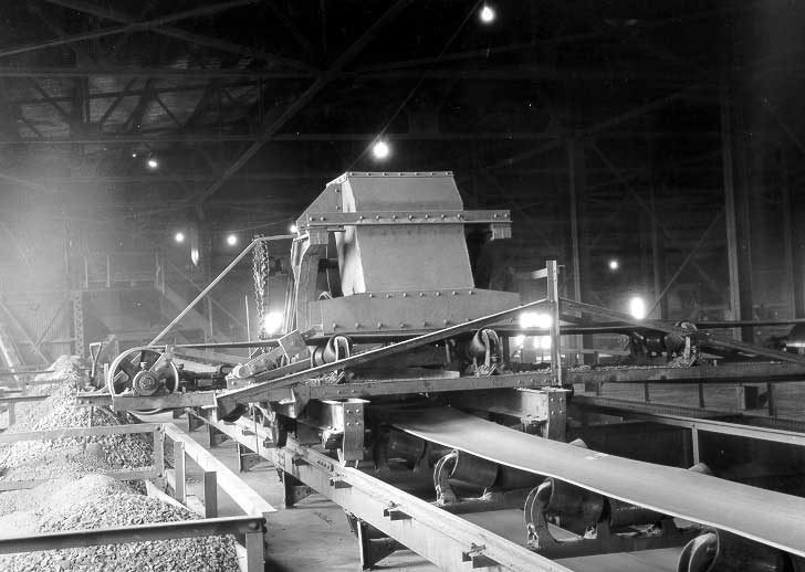 Ore distributor at the Rouyn-Noranda Mine, Quebec
