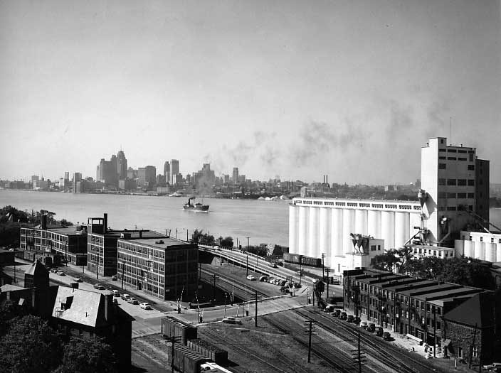 Hiram Walker Distillery, Detroit skyline in the background
