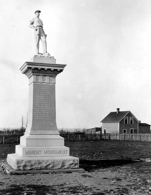 Monument to the memory of the 65 miners who were killed in an underground explosion in no.12 colliery