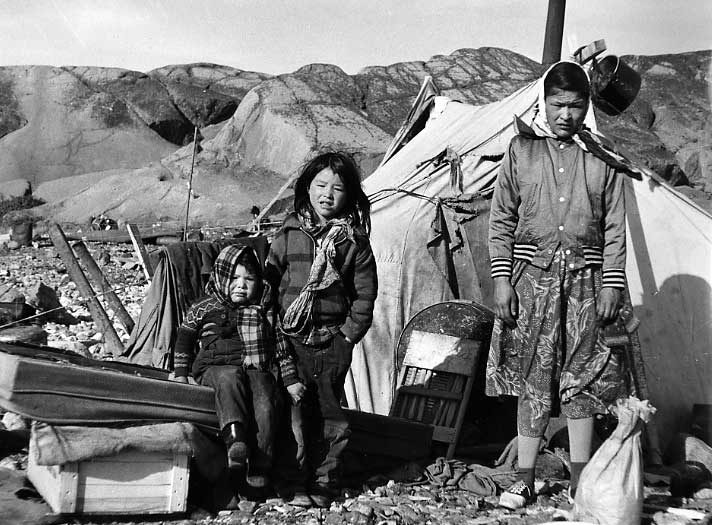 Three Cree sisters