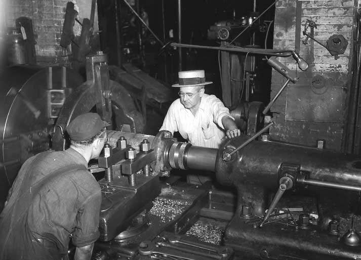 Work in the St. Albans shops of the Central Vermont Railway - machining.