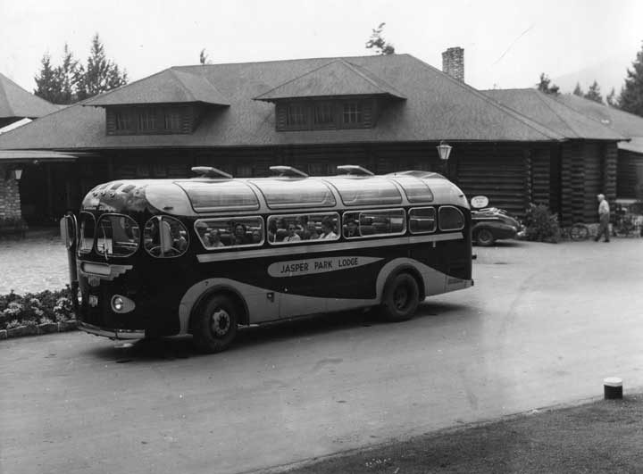 A tour bus at Jasper Park Lodge