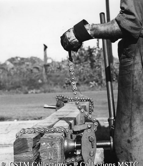 Method to hoop wood cross ties at the Wood Preservation Industries Ltd.