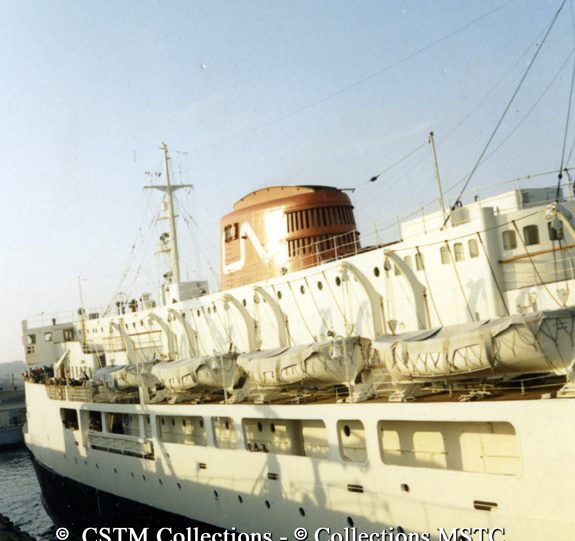 MV William Carson arriving at North Sydney docks