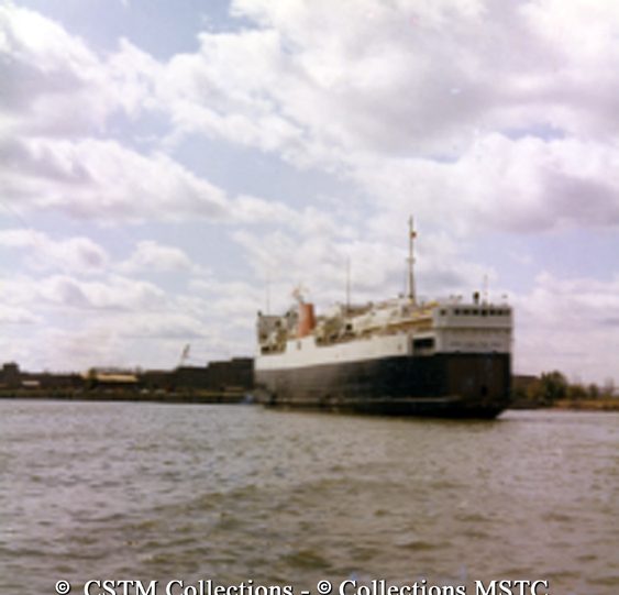 Back view of ferry MV John Hamilton Gray