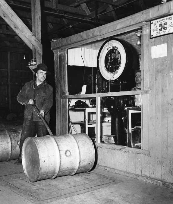 Plessisville Station - maple syrup factory and operations