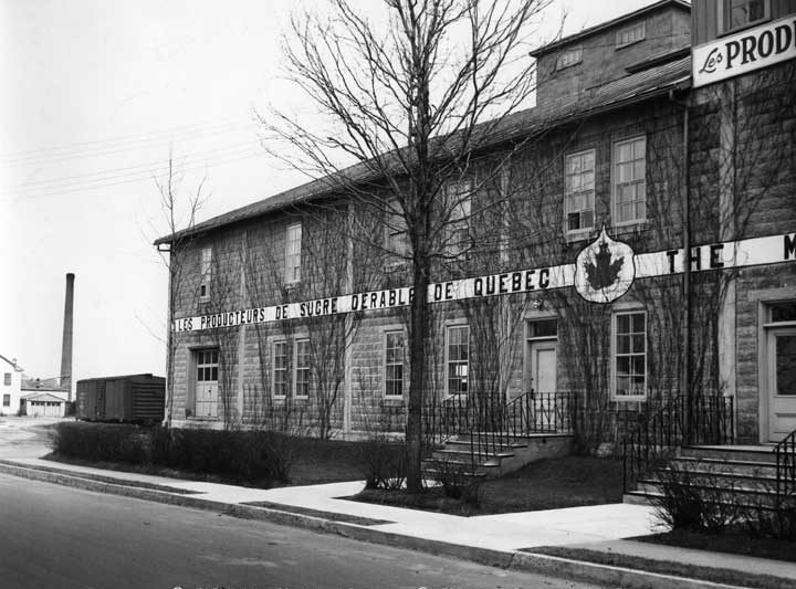 Plessisville Station - maple syrup factory and operations