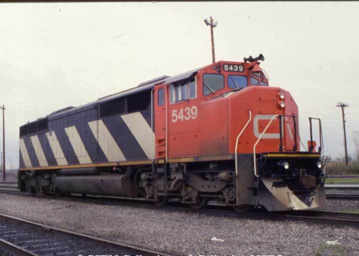 Diesel locomotive SD50F GF-636a 5439 built by General Motors in 1985, with Draper Taper and ditch lights