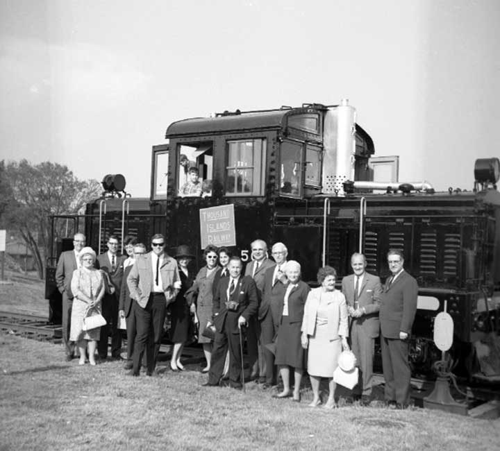 Presentation of Thousand Islands Railway locomotive no. 500