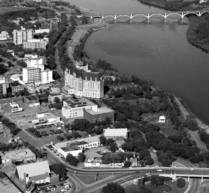 Aerial view of the Bessborough Hotel, Saskatoon