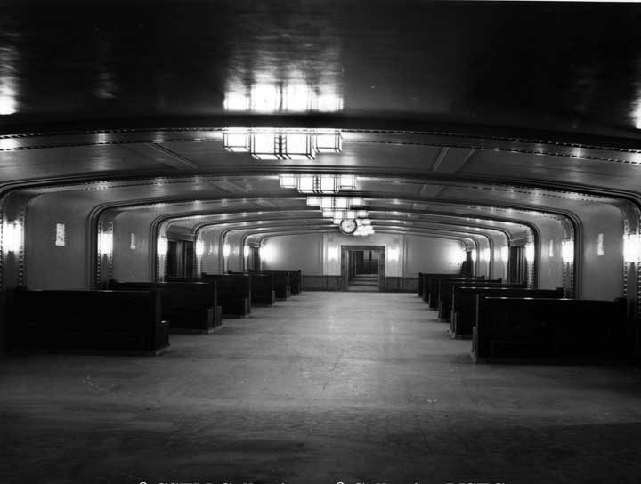 Concourse looking south, London Station