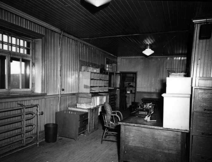 Interior office, Joliette Station