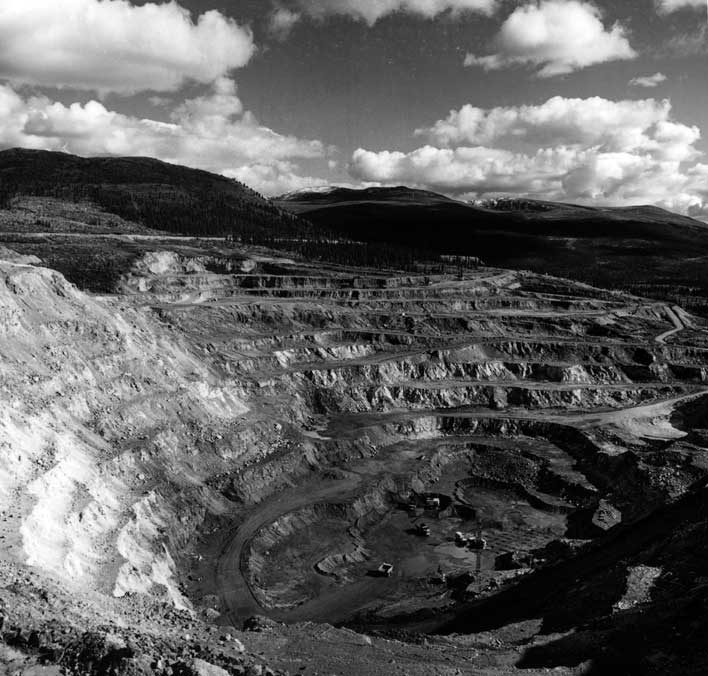 Anvil open pit mine, Faro, Y.T.